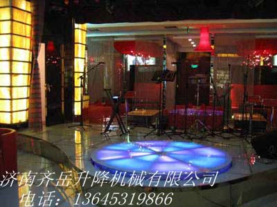 升降舞臺 