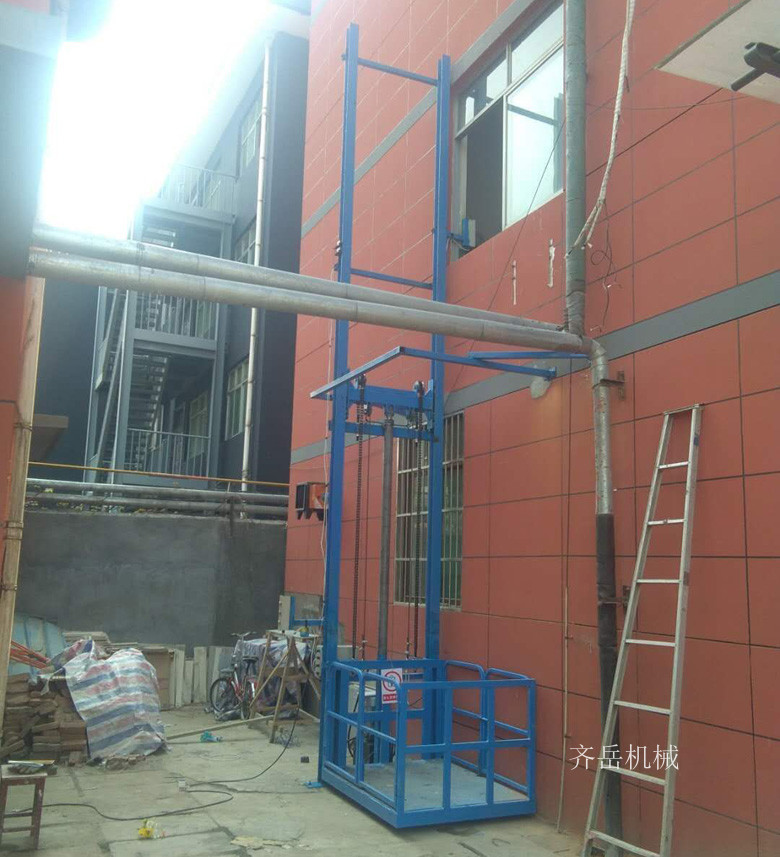 陜西寶雞蔡家坡工業(yè)園導軌式升降平臺